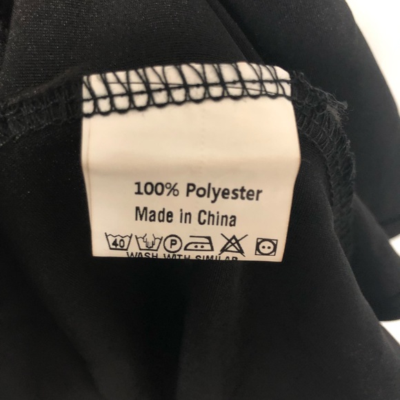 NWOT Yoins Black Romper - Picture 8 of 8